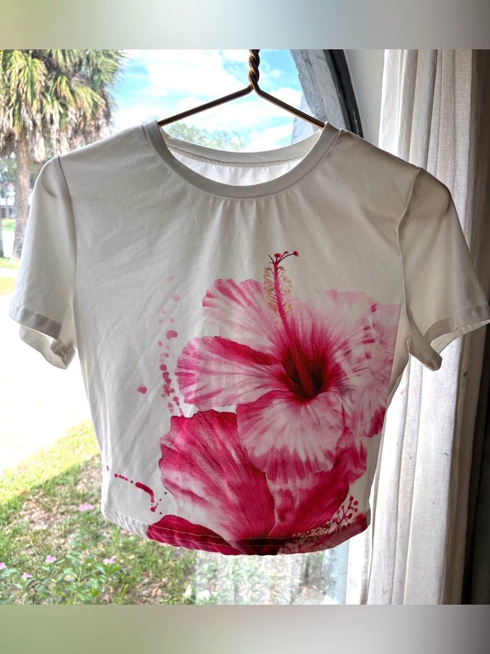 SHEIN White Crop Top with Pink Hibiscus Print